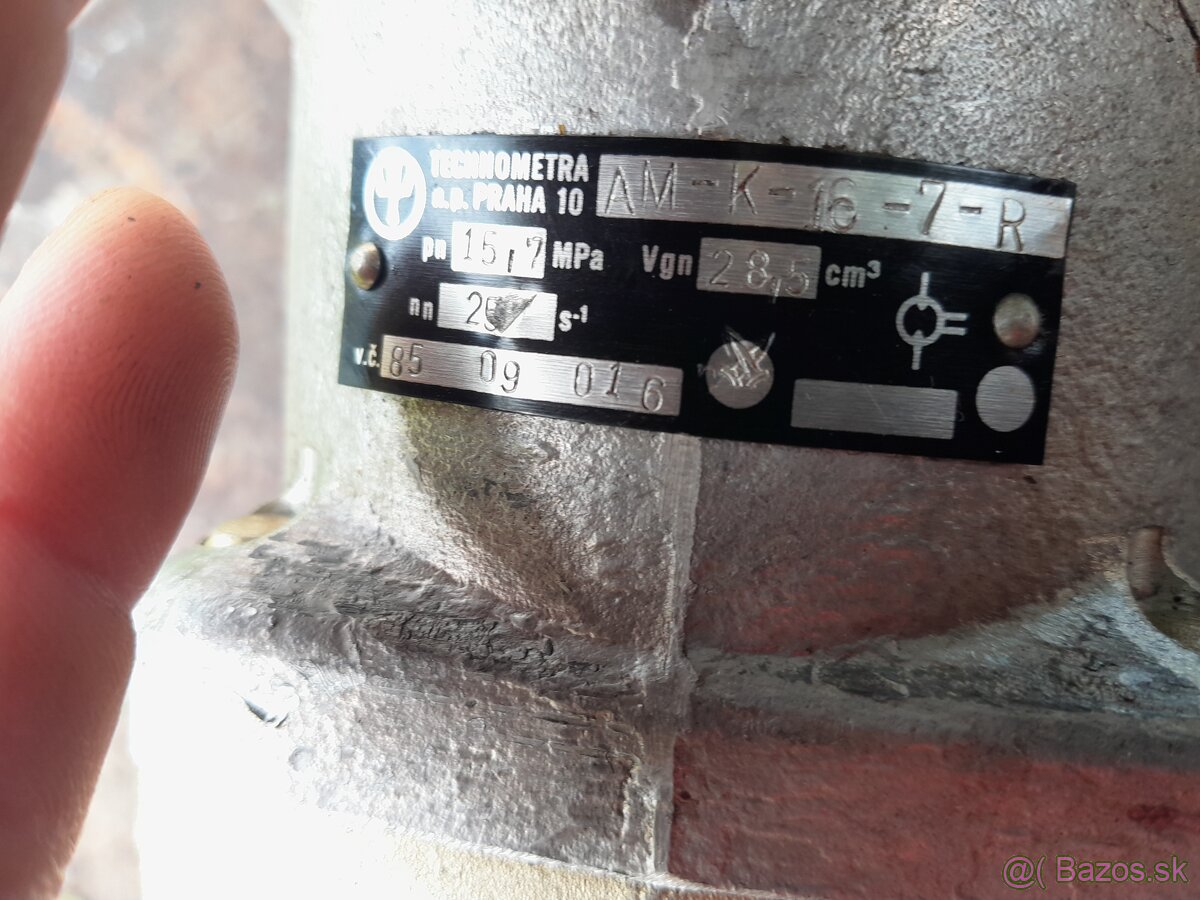 PREDAM NOVÉ HYDROMOTORY NA UNC