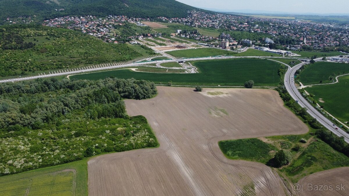 pozemok na predaj Dolné Lefantovce