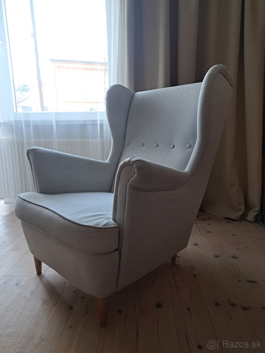 kreslo Ikea Strandmon