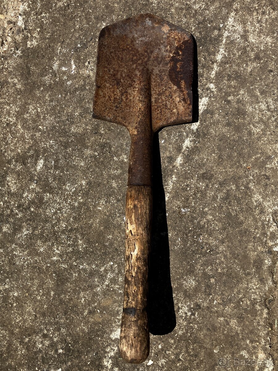 Vojenská poľná lopatka ww2