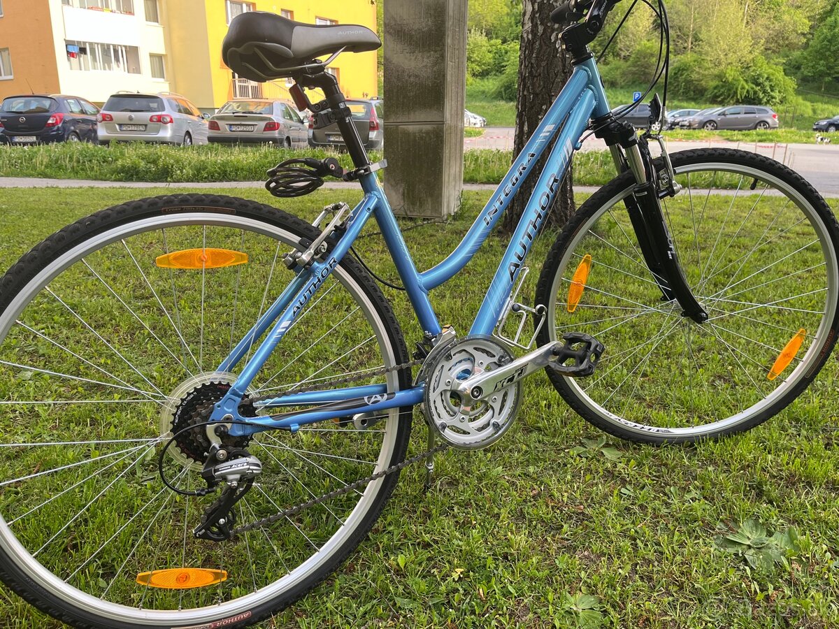 Dámsky trekový bicykel AUTHOR .