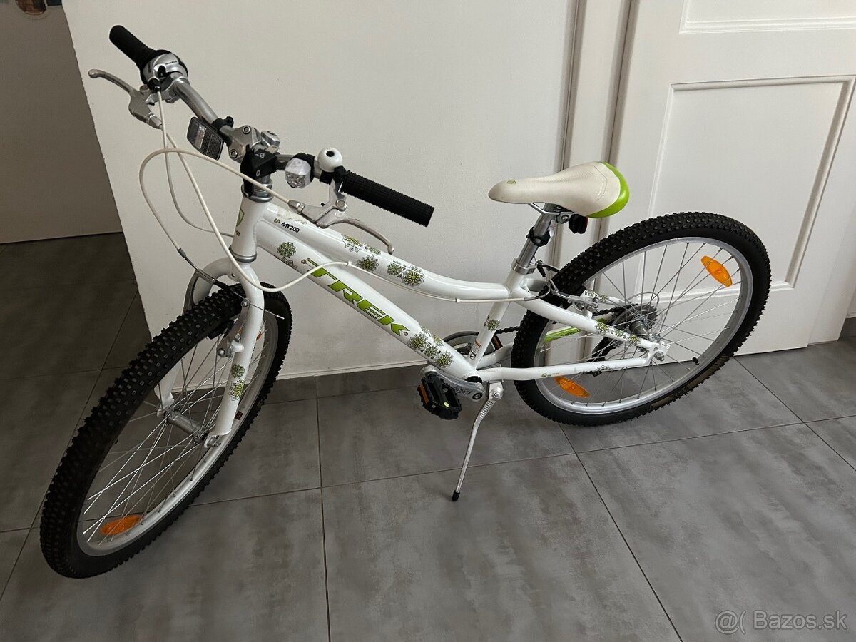 bicykel pre dievča (8-12r)