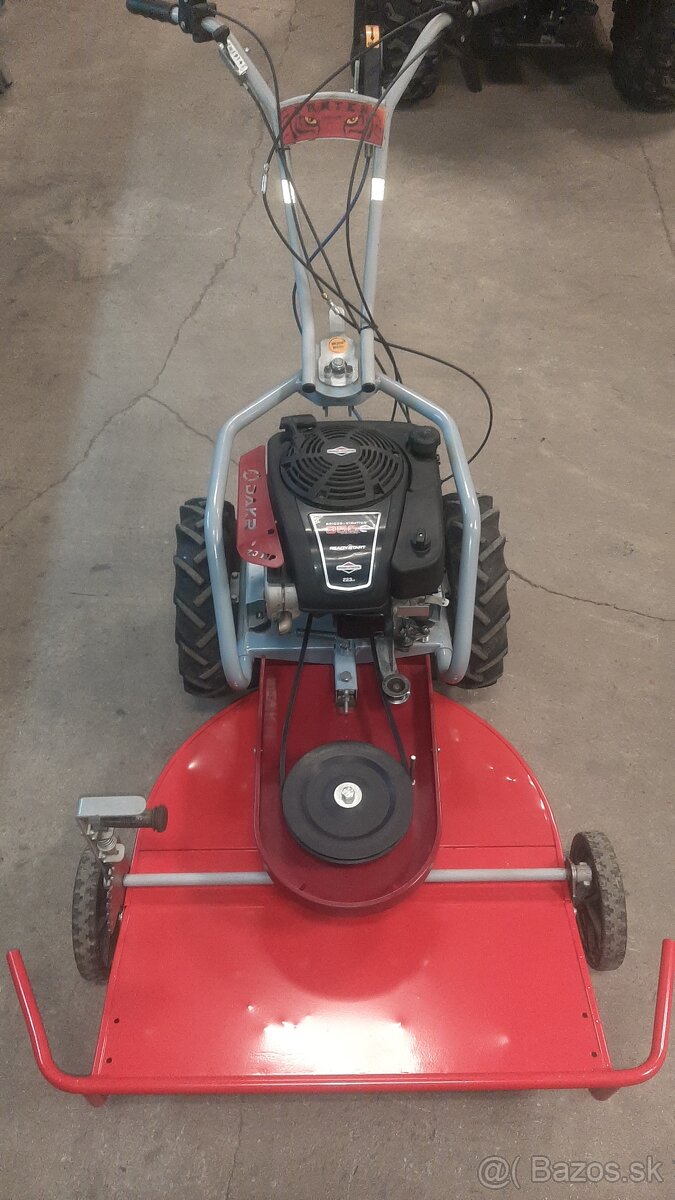 Dakr