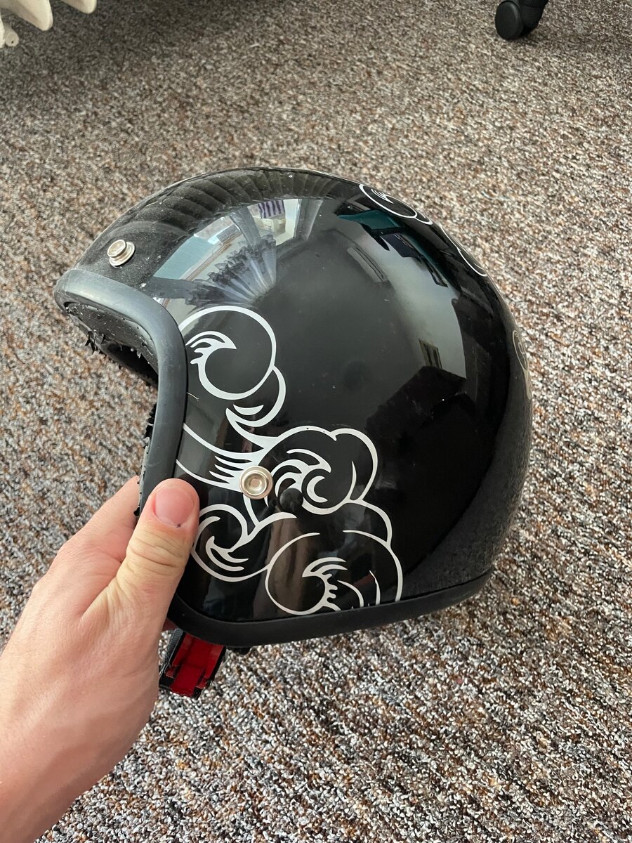 Moto / Skuter helma vel. L