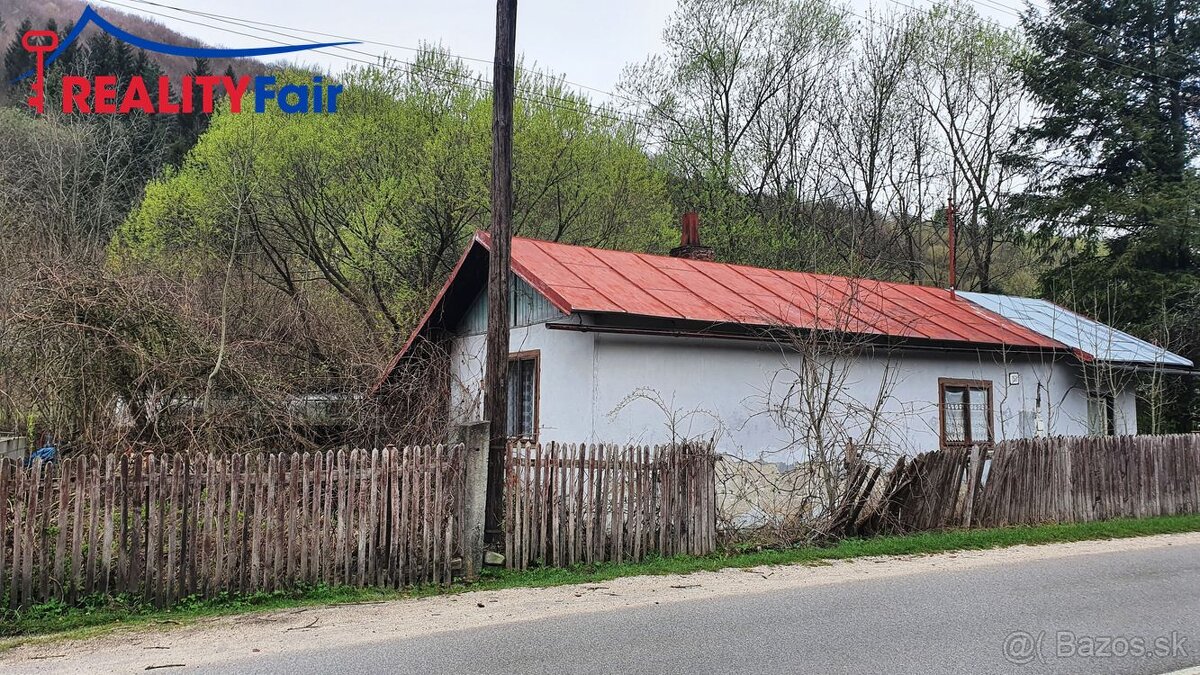 Domček pri potôčiku