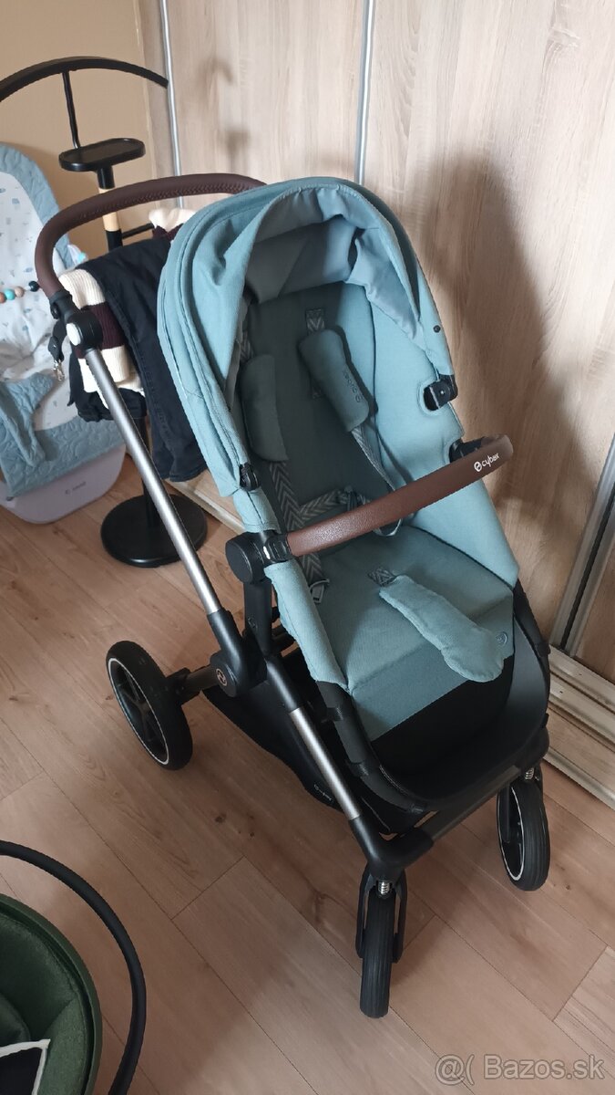 Cybex eos lux light blue kočík
