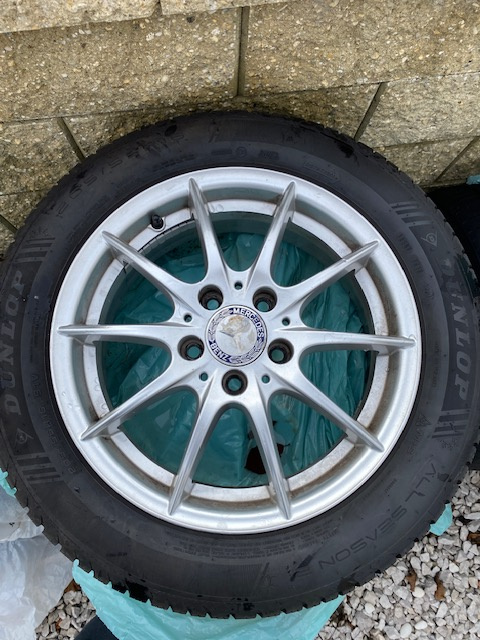 Predám disky s celoročnými pneumatikami