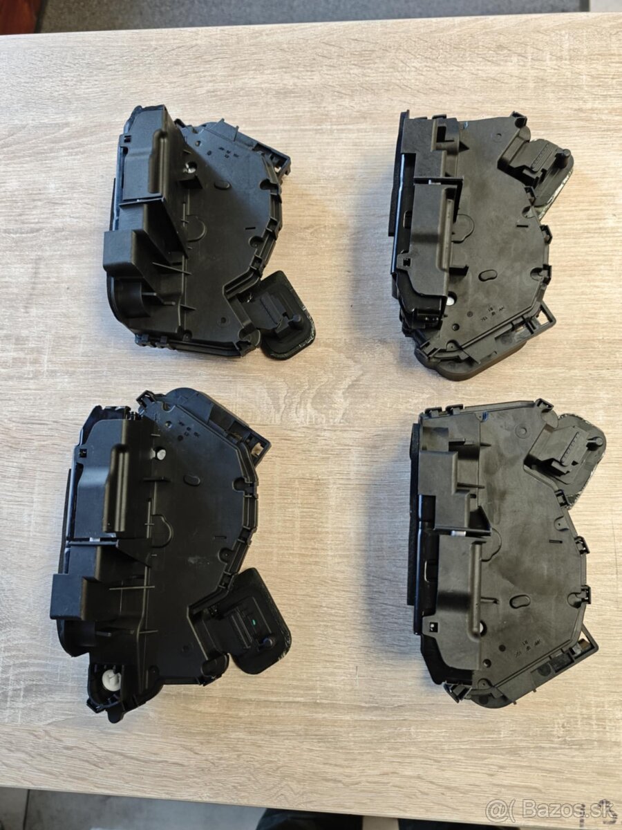 Zámok dverí OCTAVIA III., SUPERB III., KAROQ, KODIAQ