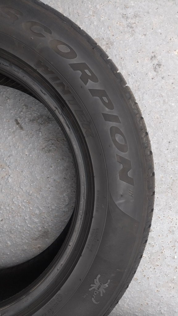 zimné pneumatiky 215/65 R17 Pirelli Scorpion Winter