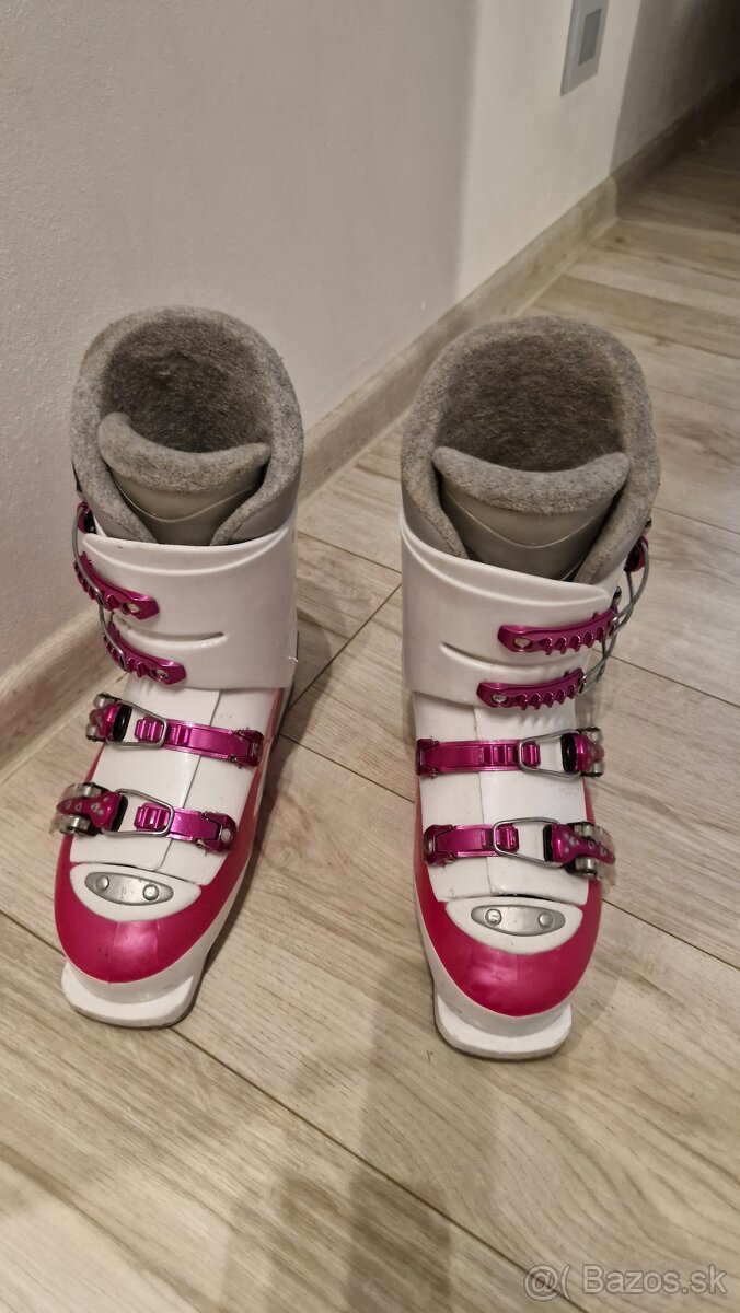 Predam detske lyziarky 38 / 24,5 / 283