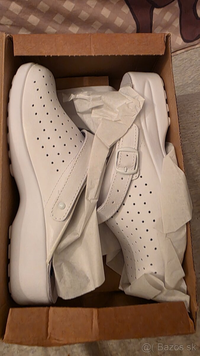 Šlapky40ky zdravotne protetika