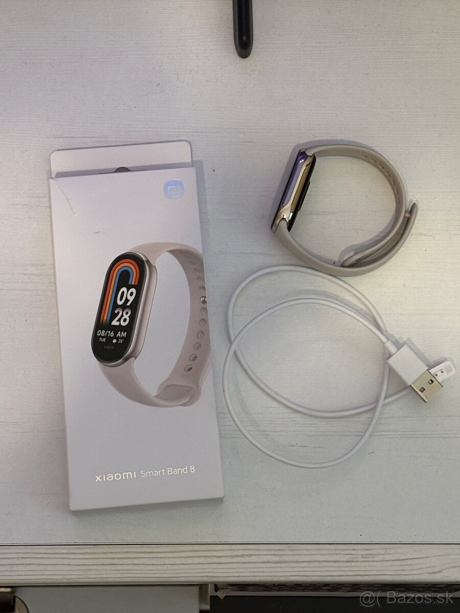 Predám Xiaomi Smart Band 8