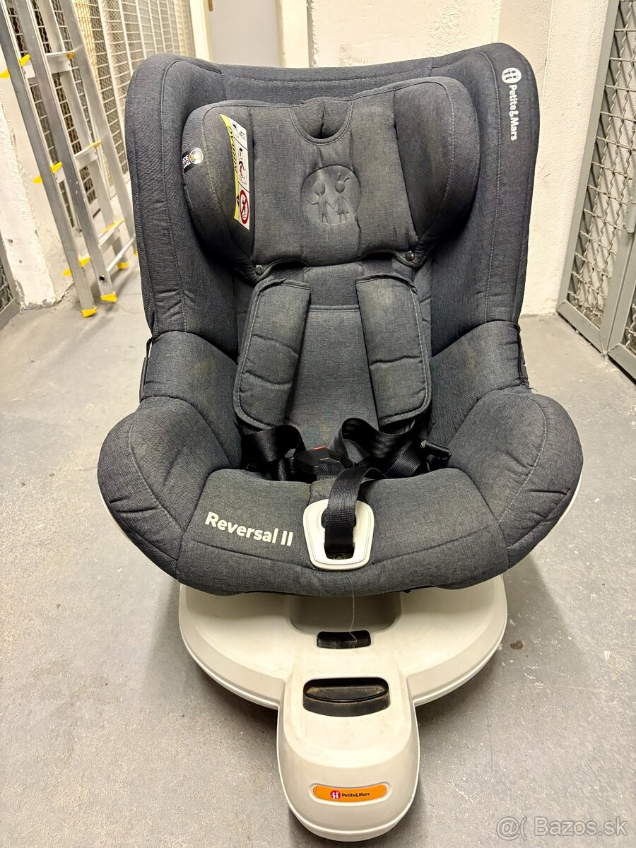 Detská autosedačka PETITE&MARS Reversal II