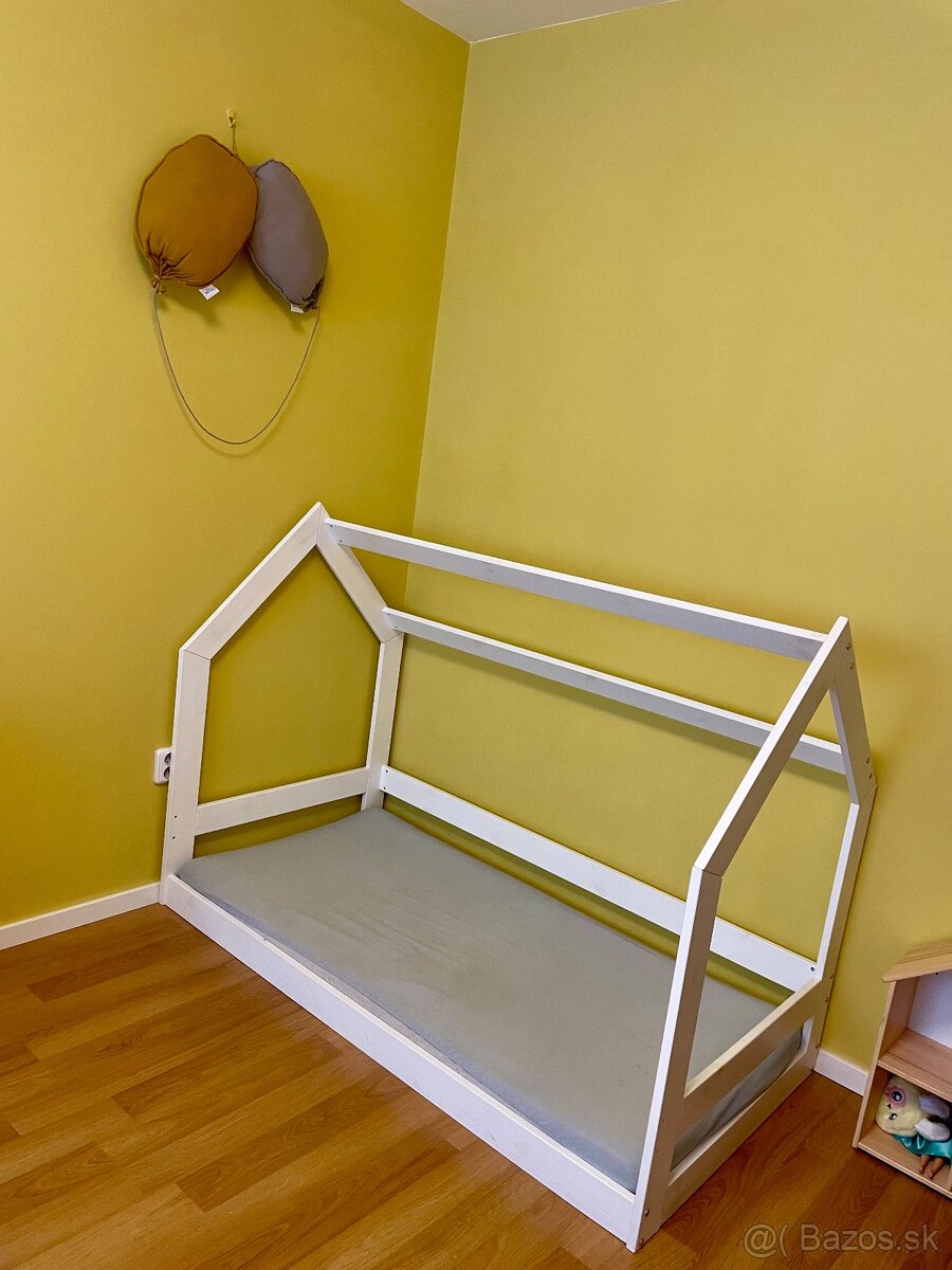 Detská masívna domčeková posteľ 80x160 biela