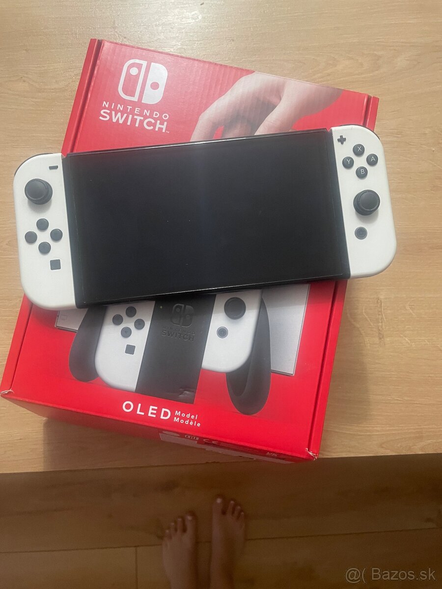 Herná konzola Nintendo SWITCH OLED
