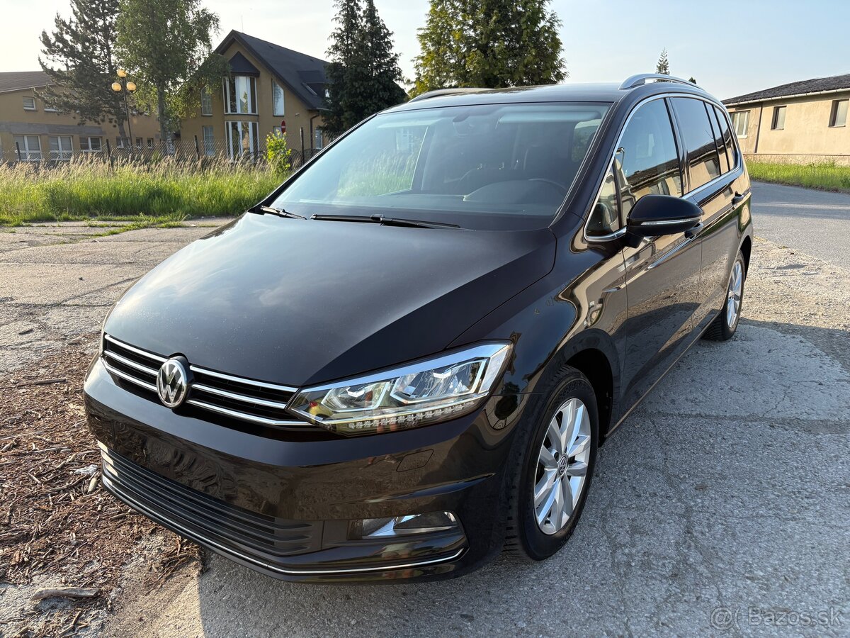 VW Touran 2,0 TDi 110kW Highline DSG 7 miest.