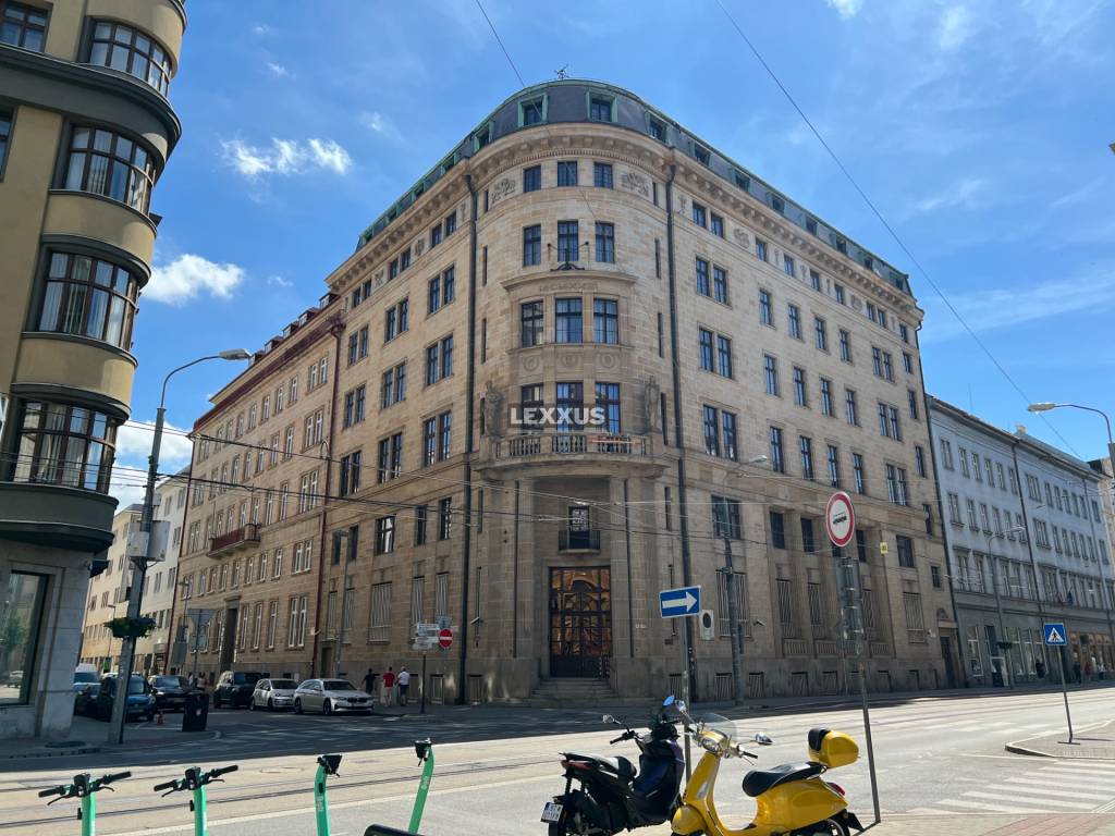 | Administratívne priestory na Grösslingovej ul.STARÉ MESTO