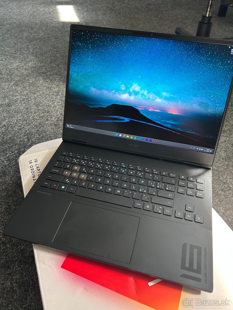 NOVÝ notebook - HP OMEN Transcend 16 u0910nc black / čierny