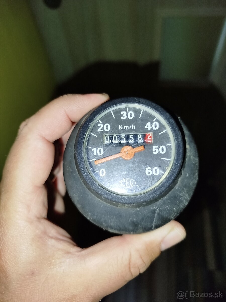Predám tachometer na Babetu.