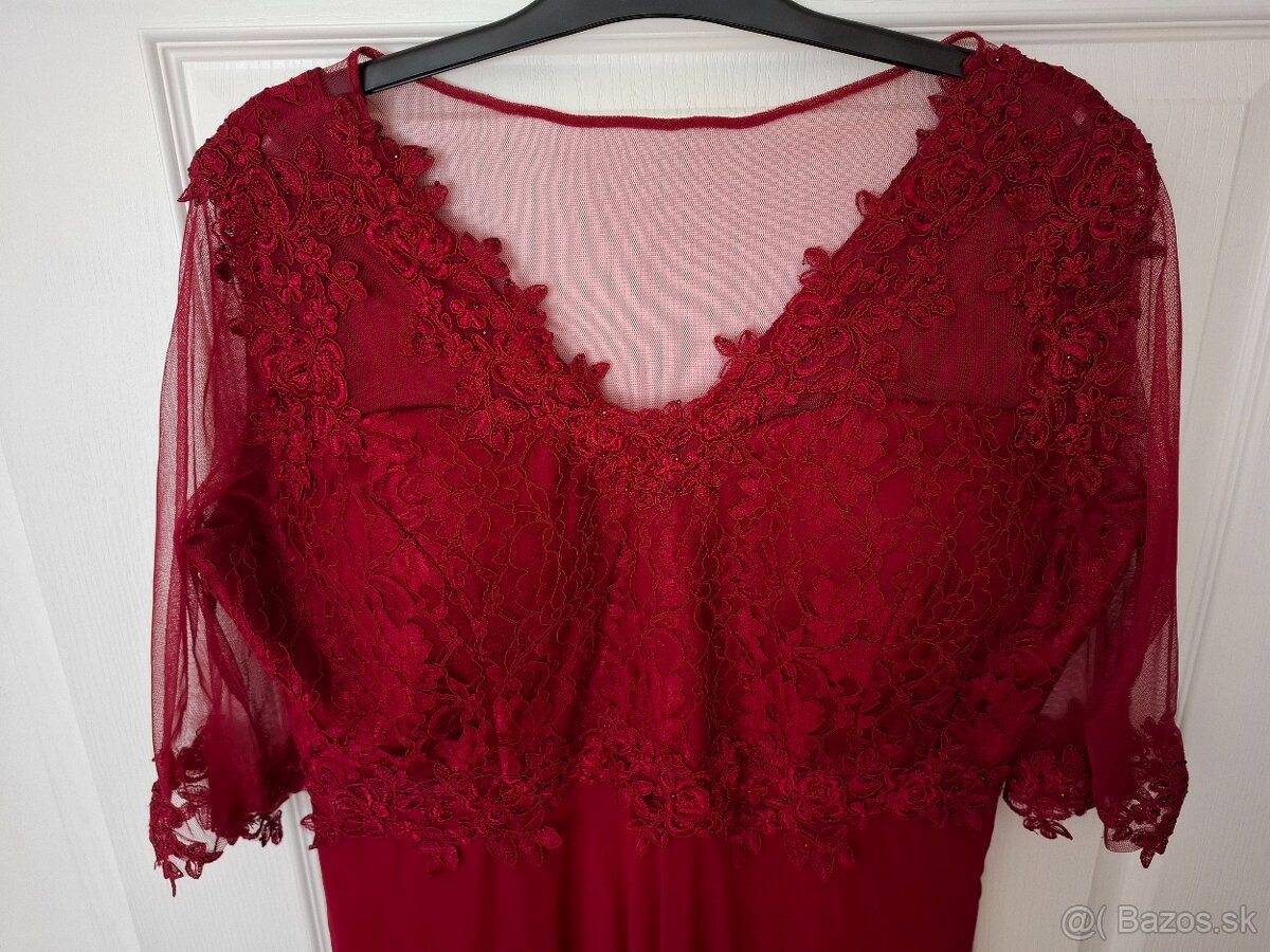 Šaty spoločenské červené