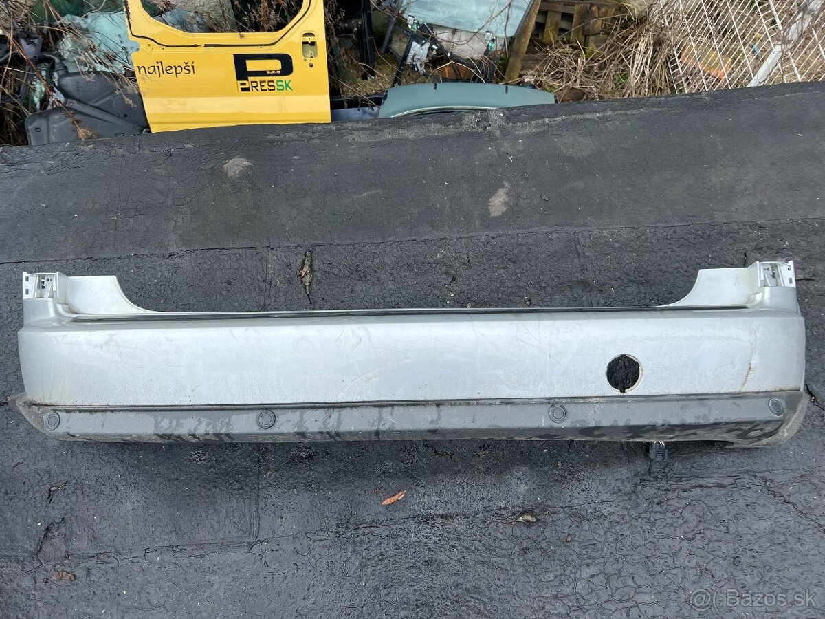 Zadný nárazník Ford C-Max