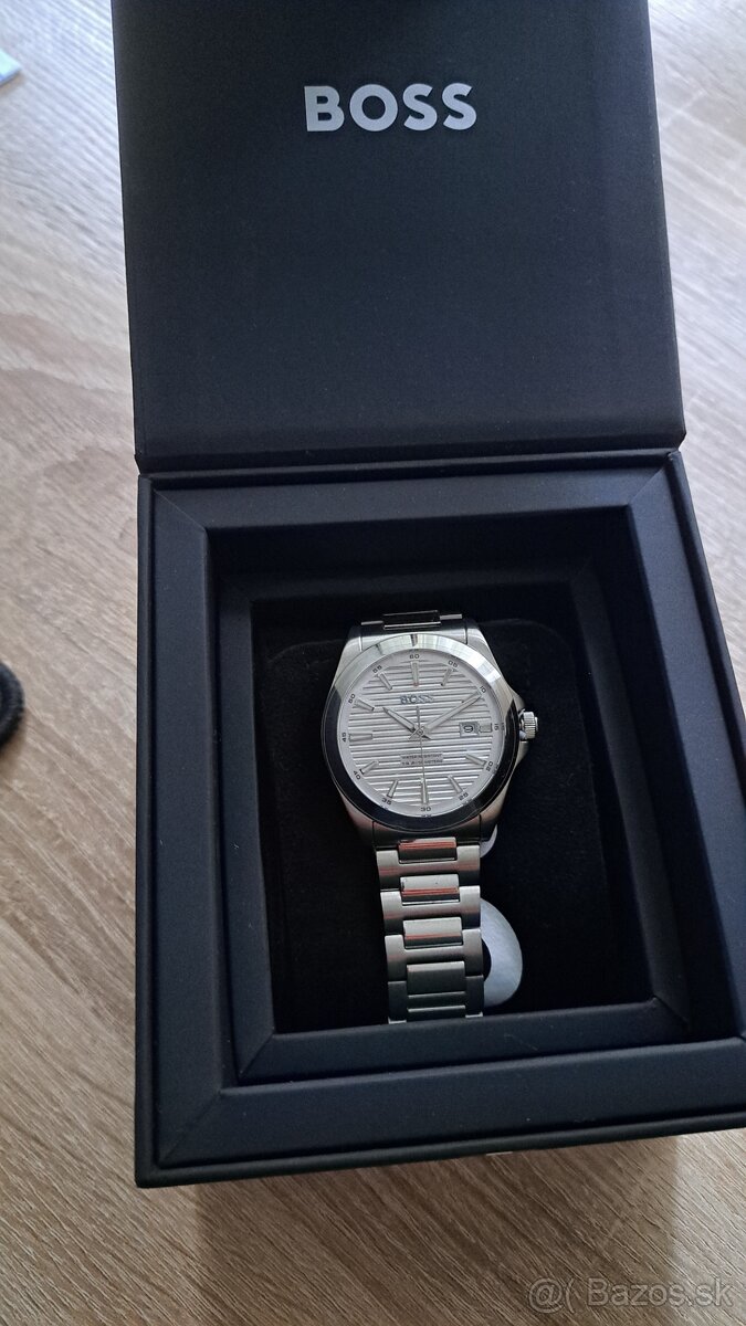 Predám hodinky BOSS