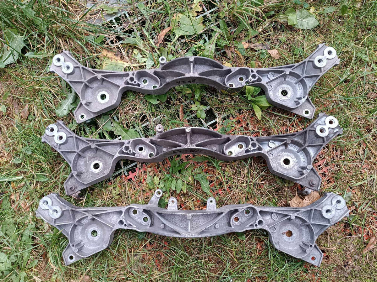 BMW X3 E83 vzpera pri diferenciáli