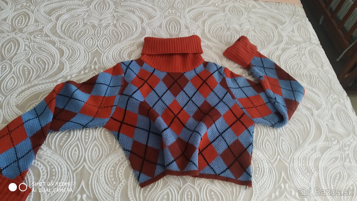 Predám značkový pulóver C´est Monique