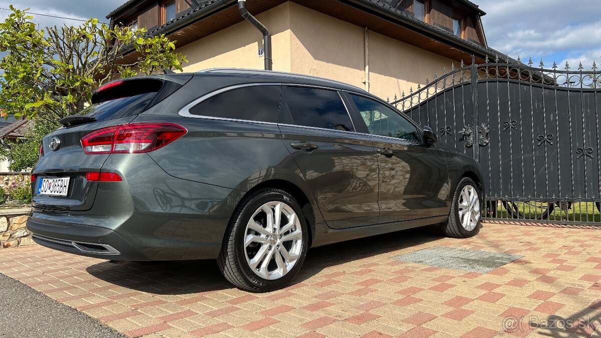 Hyundai i30 CW 1.5i CVVT DPI Play