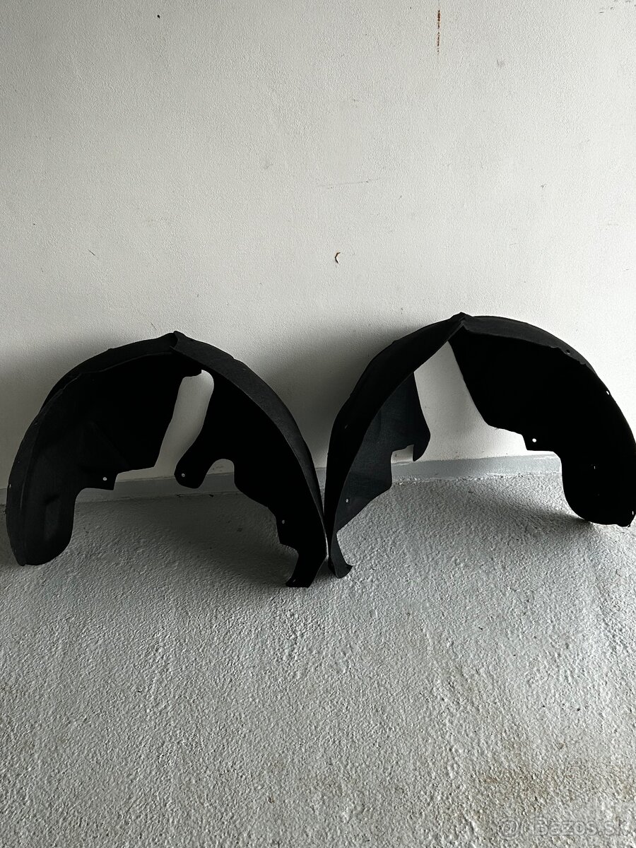 Predám zadné podblatniky octavia 2