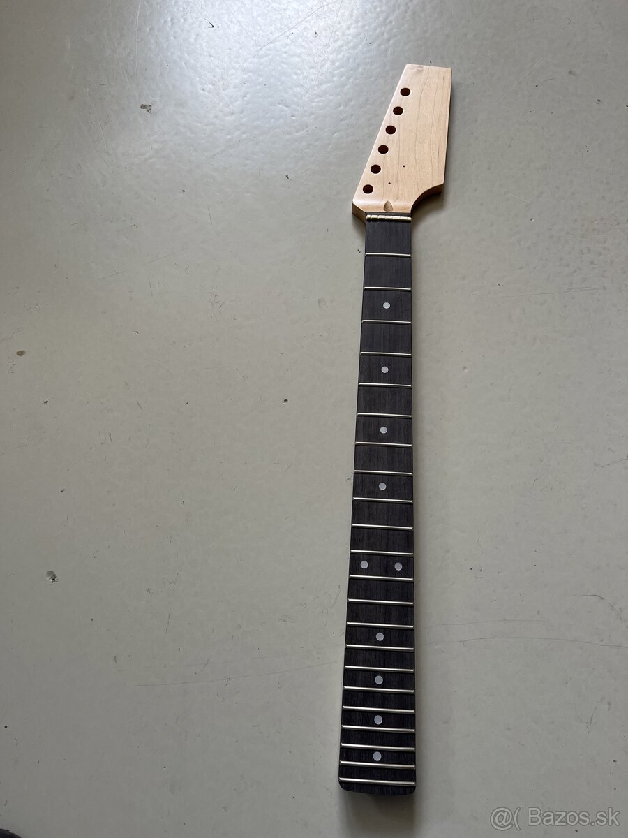 Krk elektrická gitara Stratocaster Palisander Hmatník