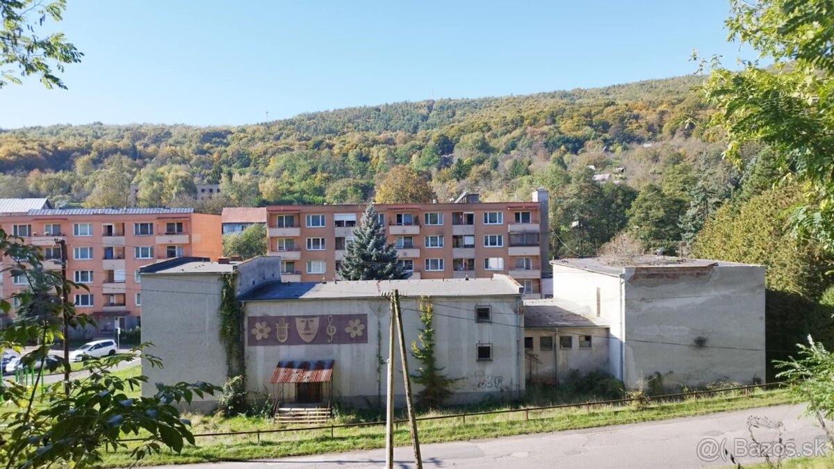 Predaj,budova /bývalý kultúrny dom/ v obci Cinobana