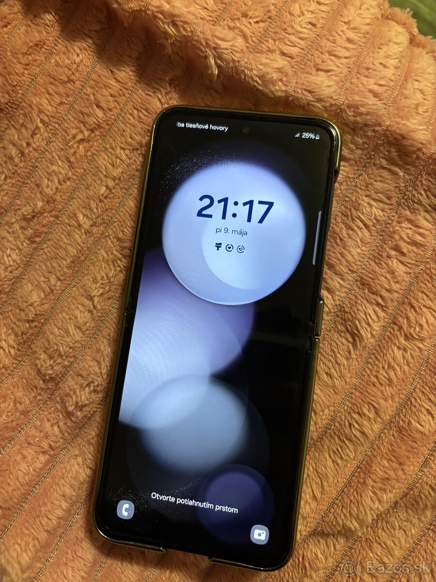 Predam Samsung Zflip 5 rok pouzivany