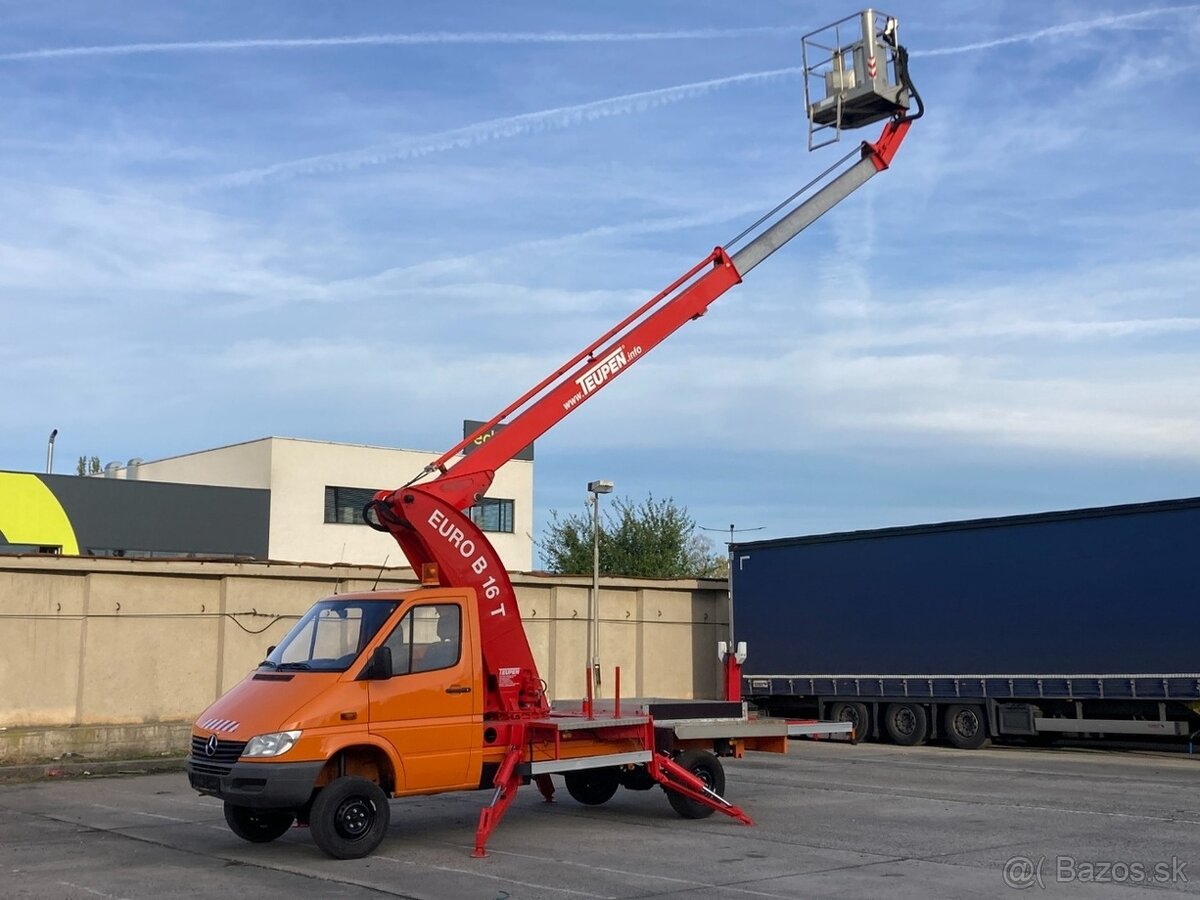 Mercedes Sprinter 313CDi 2,2D 4x4 montážní teleskop. plošina
