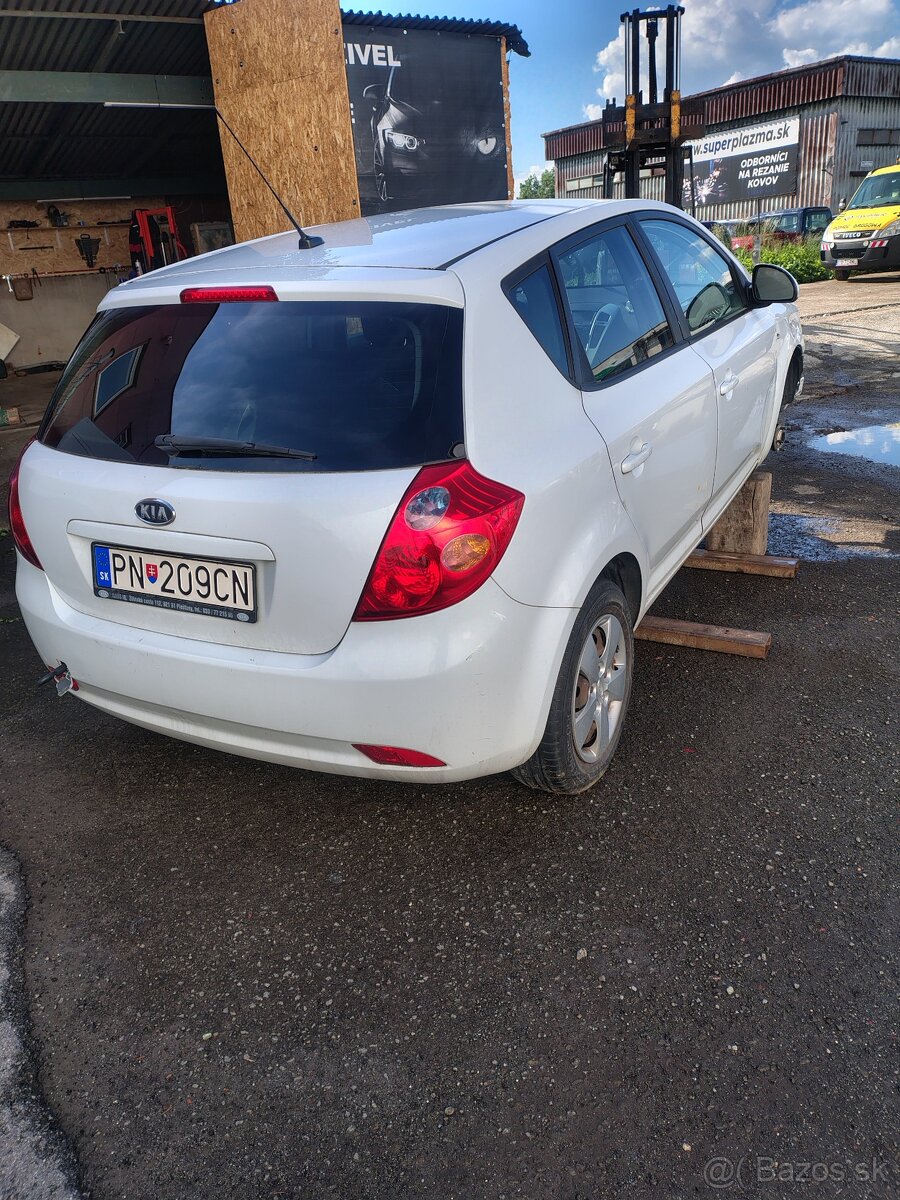 Kia CCED 1.6 CRDi.rozpredam
