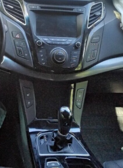 HYUNDAI i40 1.7 CRDi 2015 predám AUTOMATICKA PREVODOVKA