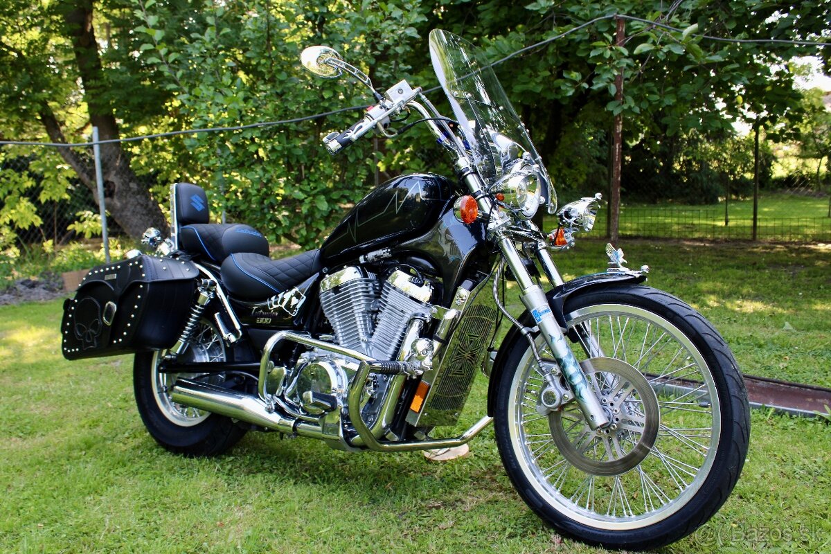 Suzuki Intruder 800
