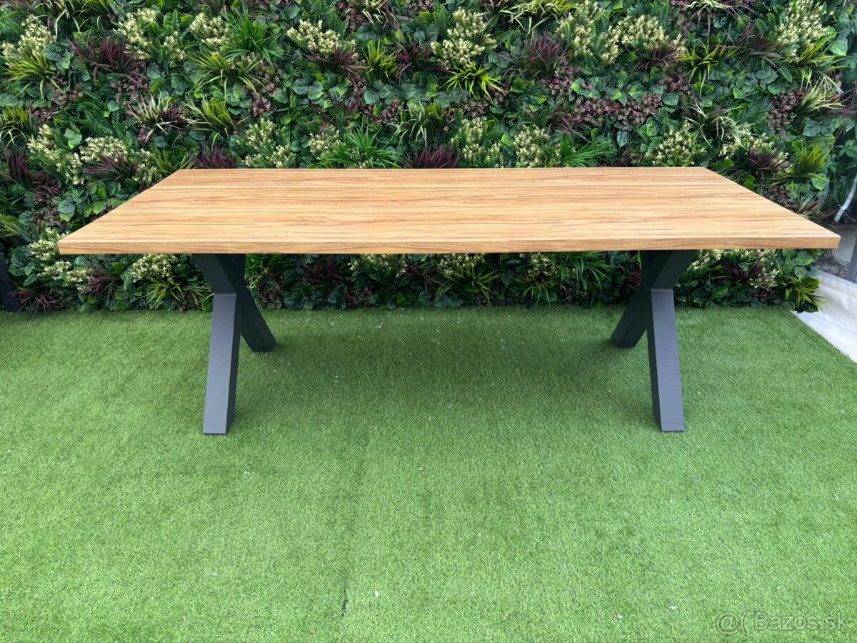 záhradný hliníkový stôl 220cm