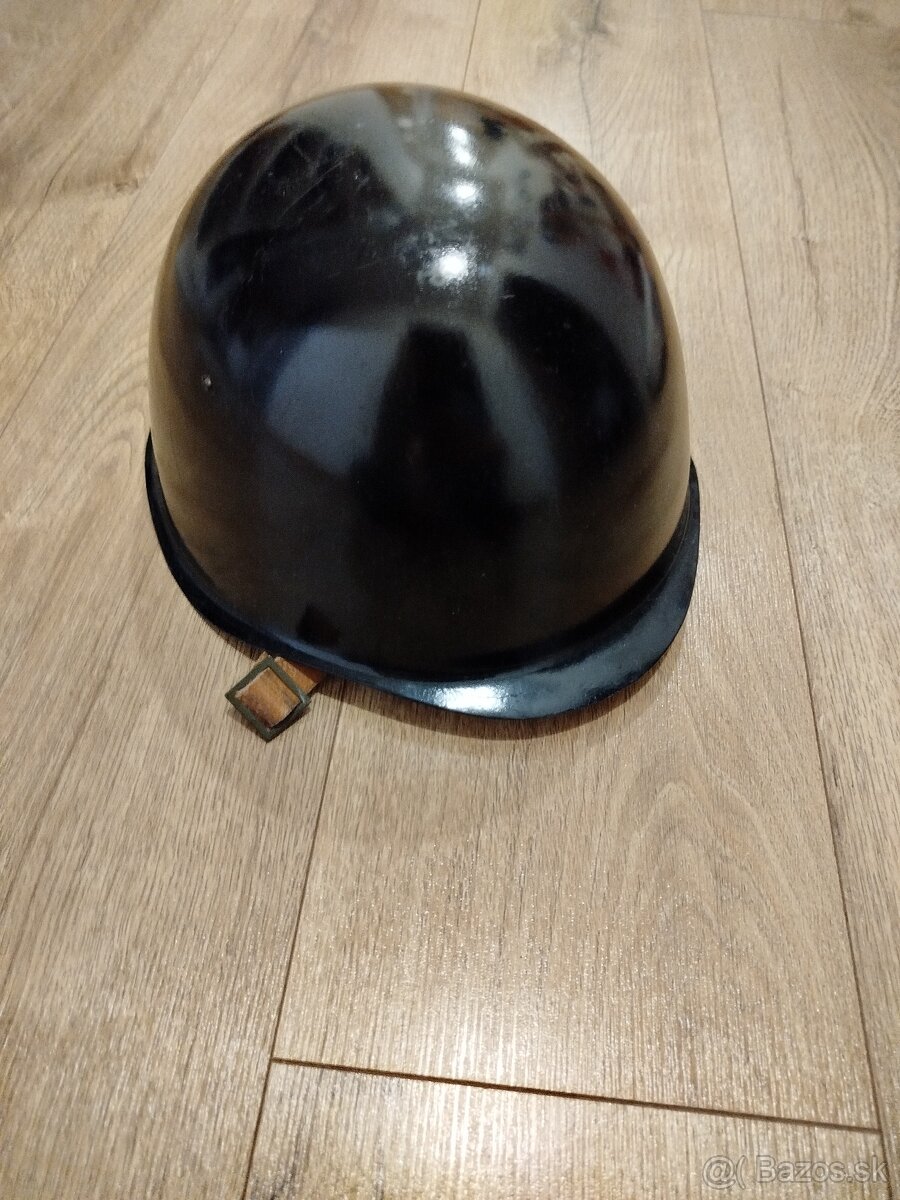 Prilba vz52