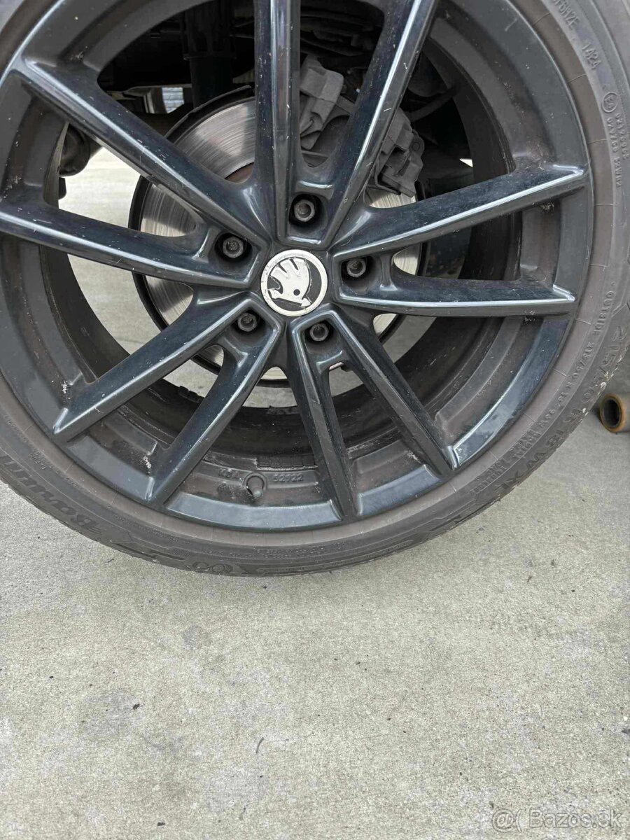 Disky R18