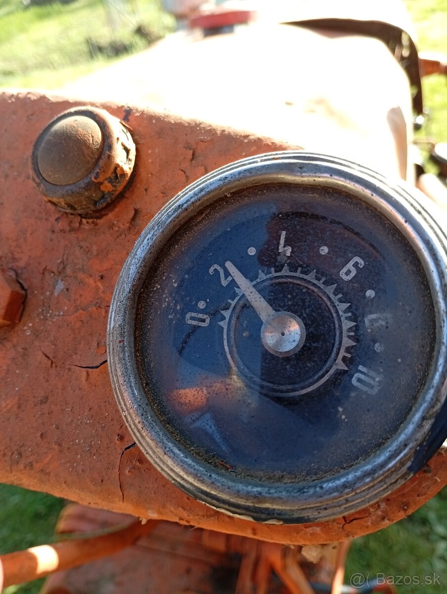 Zetor 25