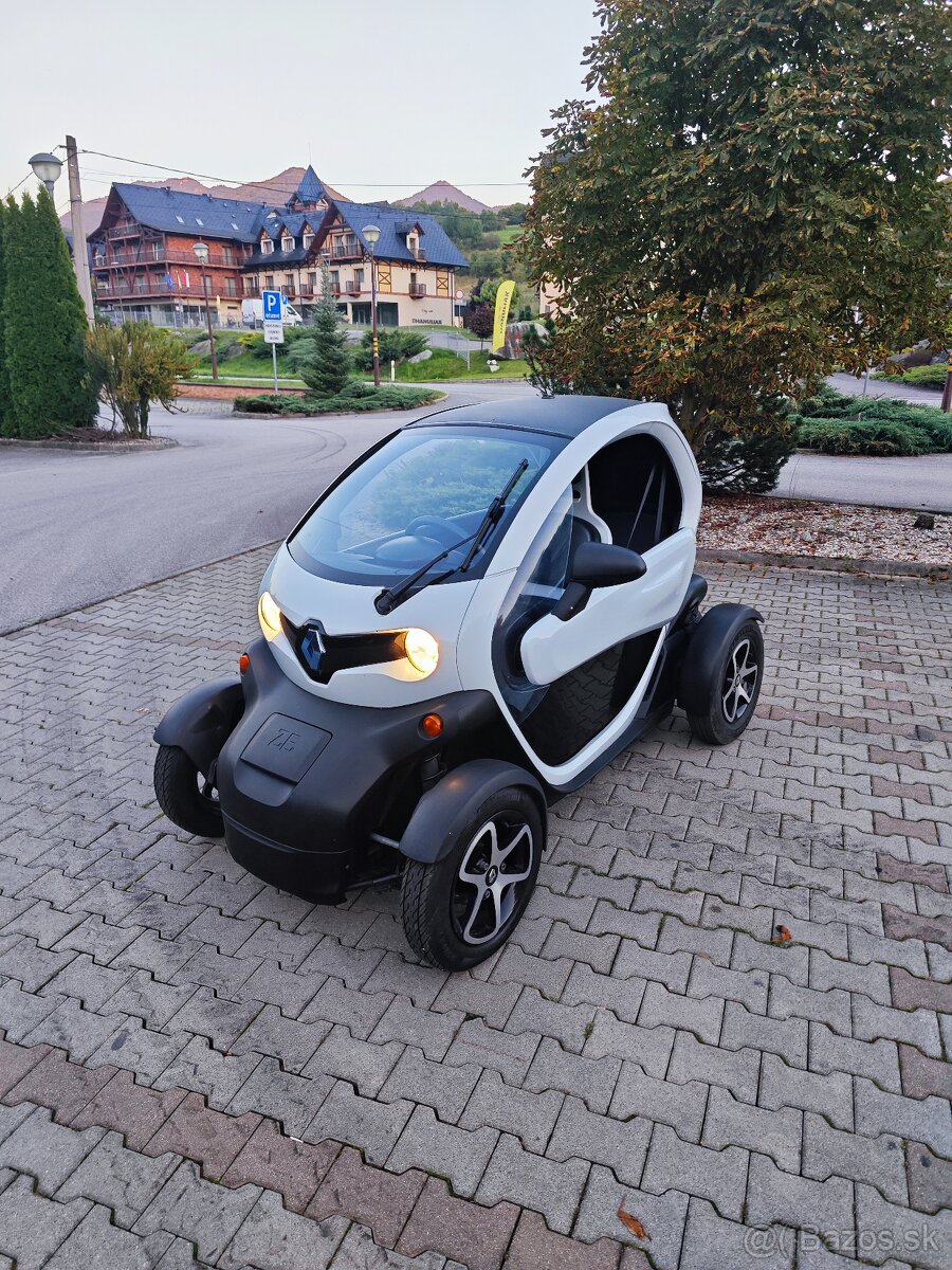 Renault Twizy – mestský elektromobil, ktorý púta pozornosť