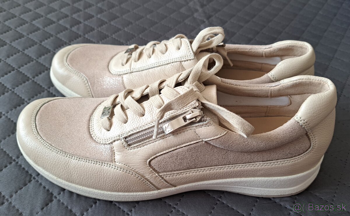 Ľahké kožené topánky č. 42-8