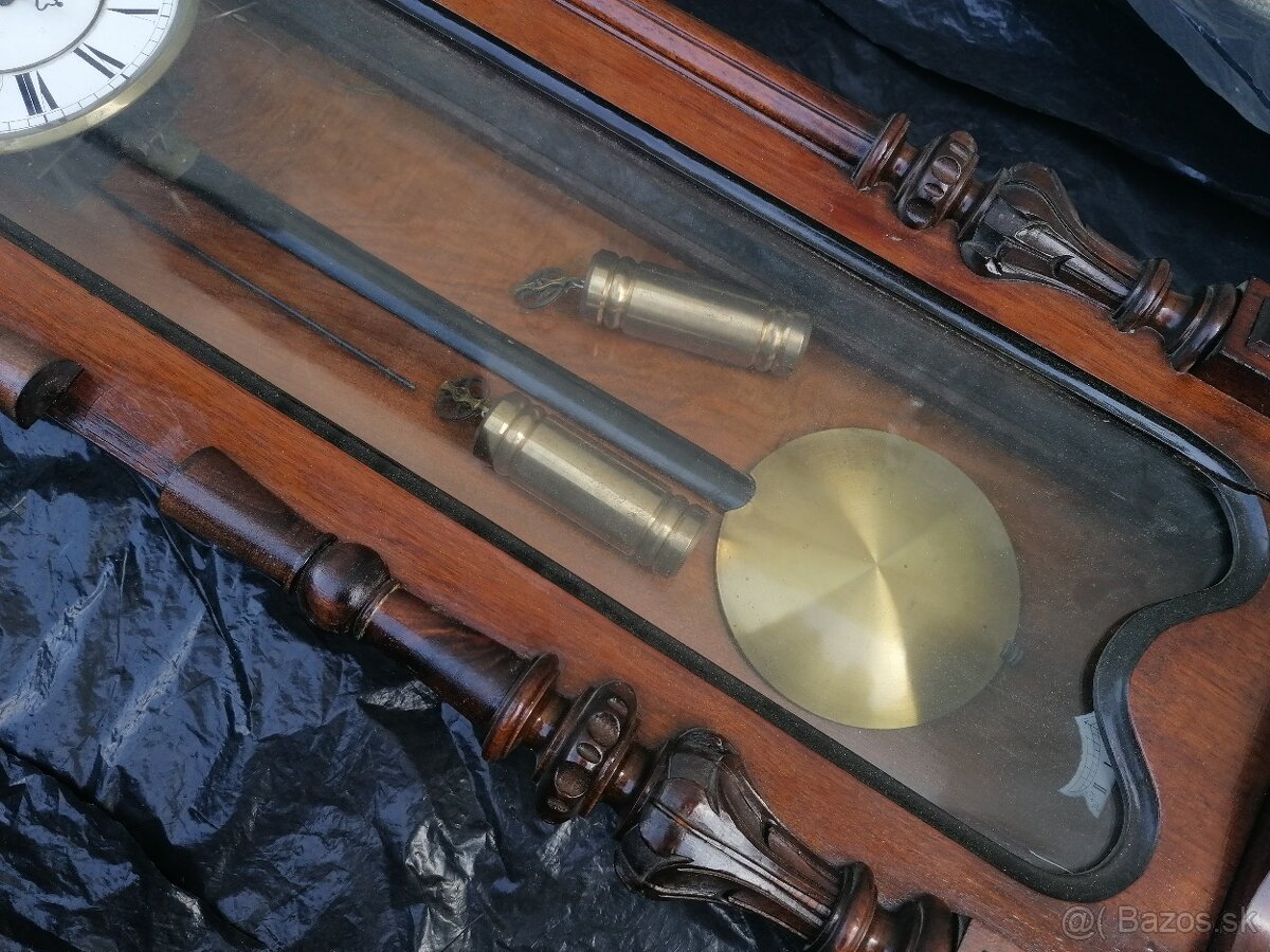 Predám starožitné  2- závažové nástenné hodiny