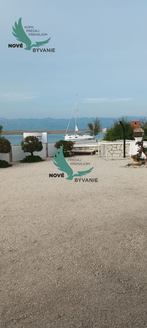 Dom v prvej rade od mora 2x apartmán s výhľadom na more a st