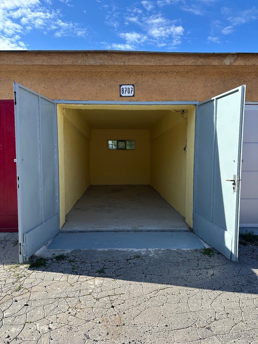 Garaz Pavlovicove namestie Presov