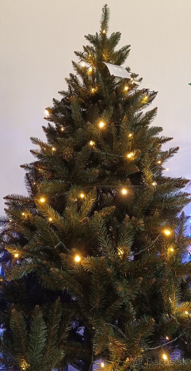 Vianočný stromček 250cm