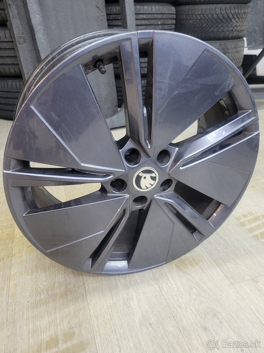 Predam orig. hlinikové disky Škoda Regulus R19 Eniaq Elroq