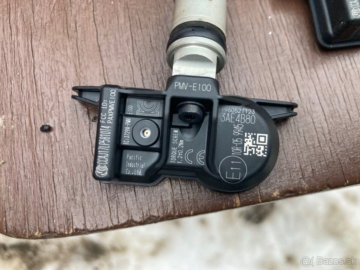 Senzory tlaku v pneumatikách - 4ks