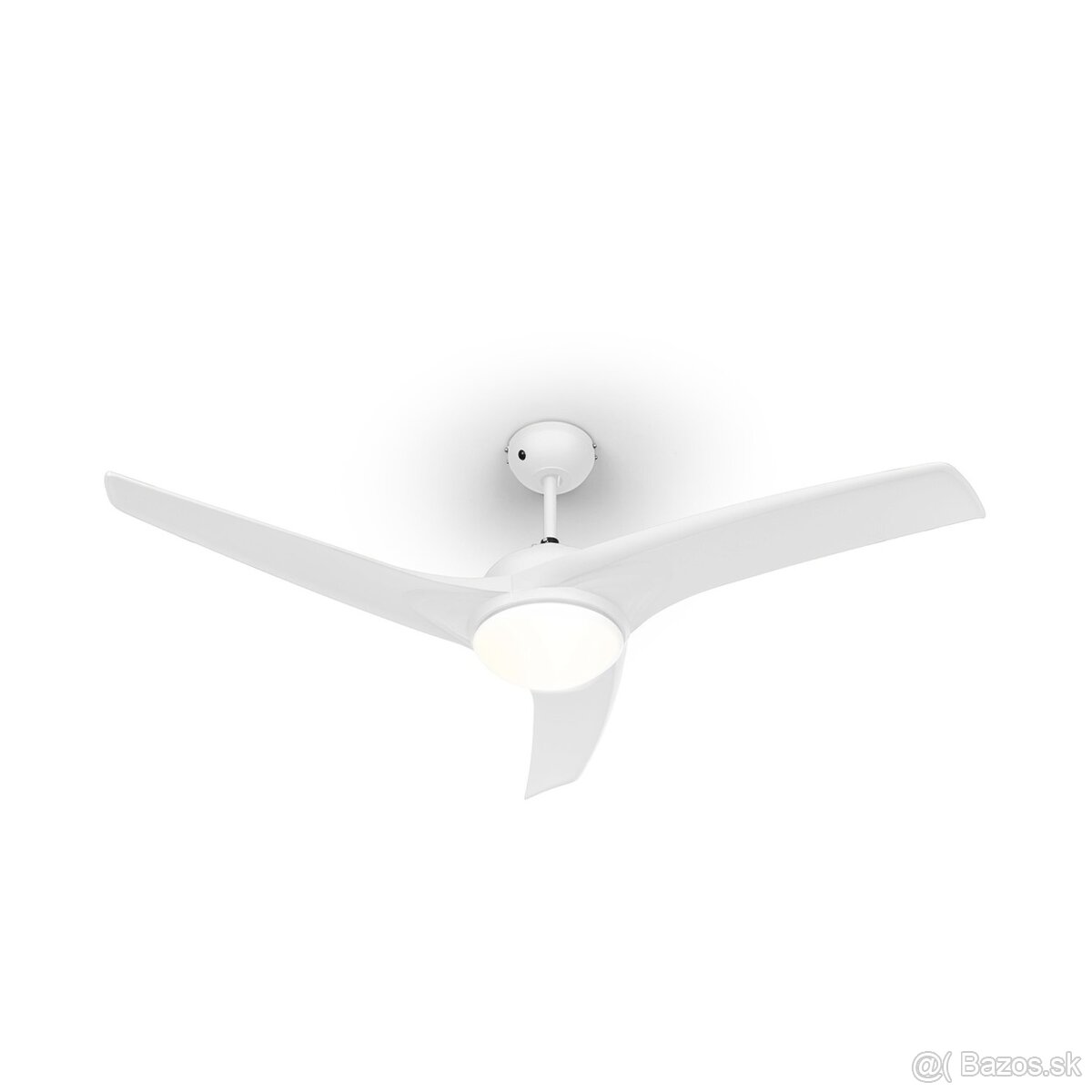 Nový stropný ventilátor so svietidlom